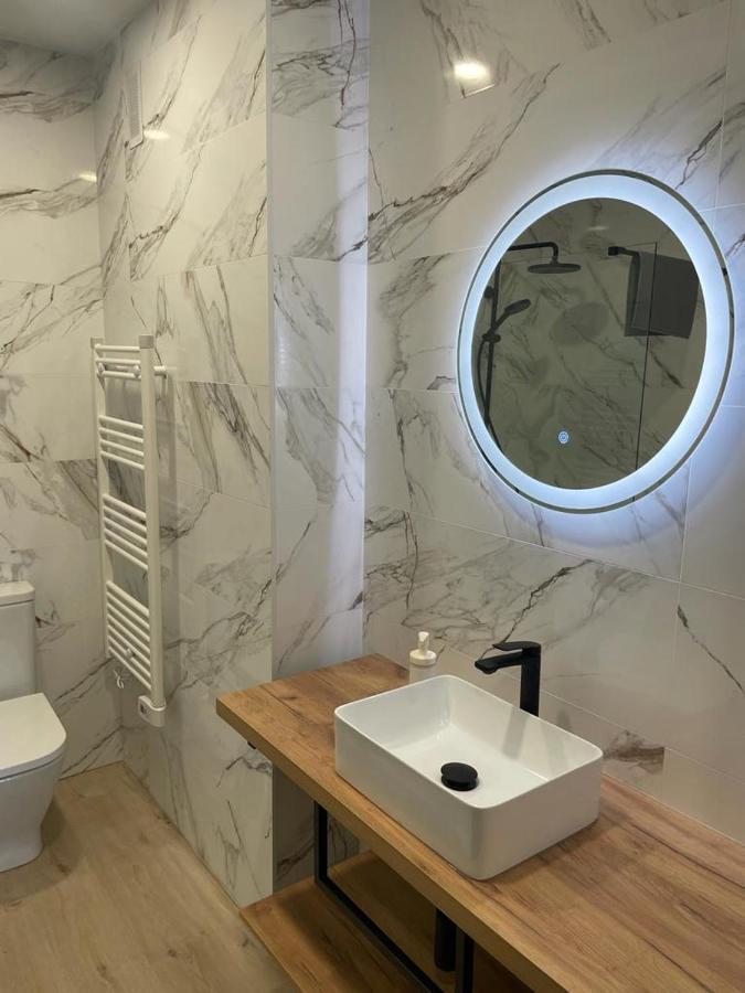 Apartamentos Gyc Vistas A Santo Domingo レオン エクステリア 写真